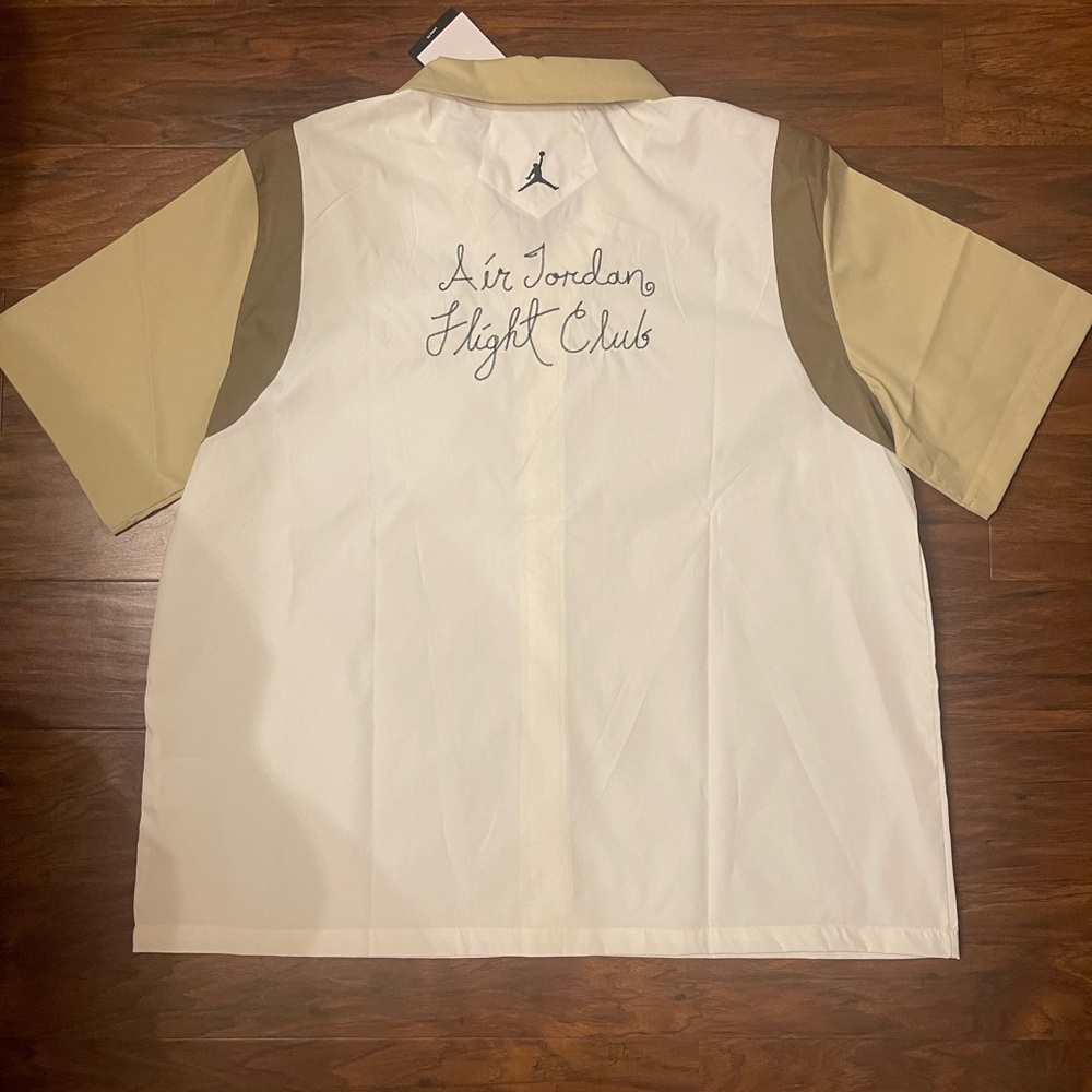NWT Nike Jordan Women’s Loose Fit Button Up Shirt Size XL - Picture 6 of 8